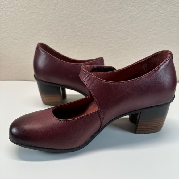 Dansko Shoes Womens Size 41 US 10.5-11 Mary Jane Style Page Waterproof Leather - Picture 7 of 16